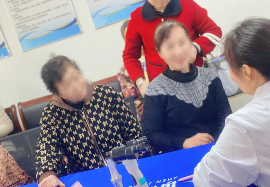 寒潮送暖丨康復(fù)眼科 “移動(dòng)門(mén)診” 下鄉(xiāng)入社，為百姓筑牢冬日眼健康防線